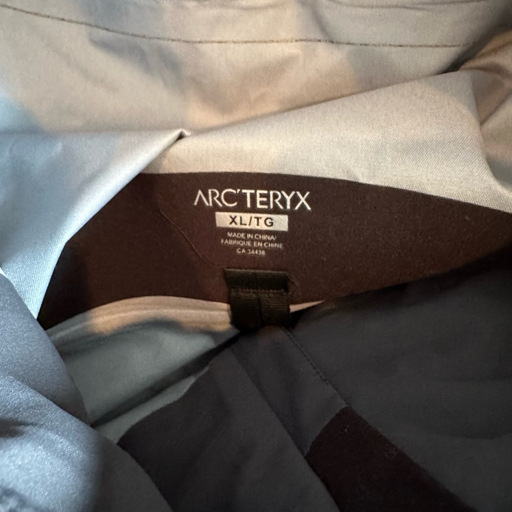 Arc’teryx Grey Sawyer Coat. Men’s XL. - Picture 4 of 6